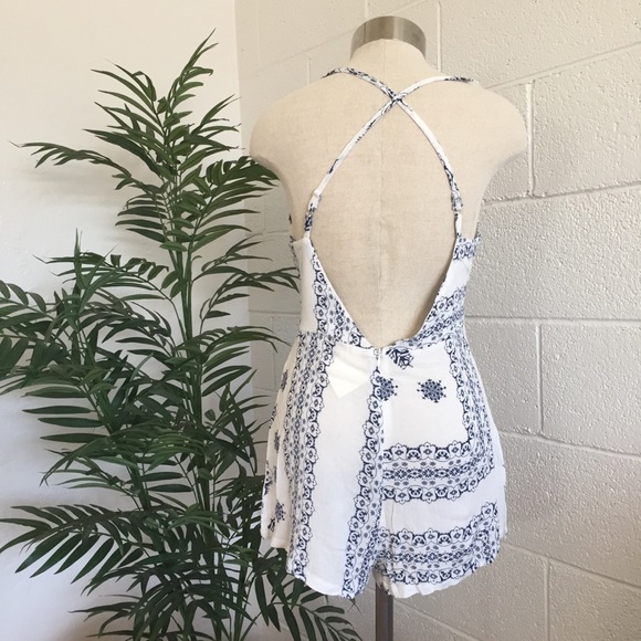 NWT Criss Cross Beach Romper - Picture 2 of 6